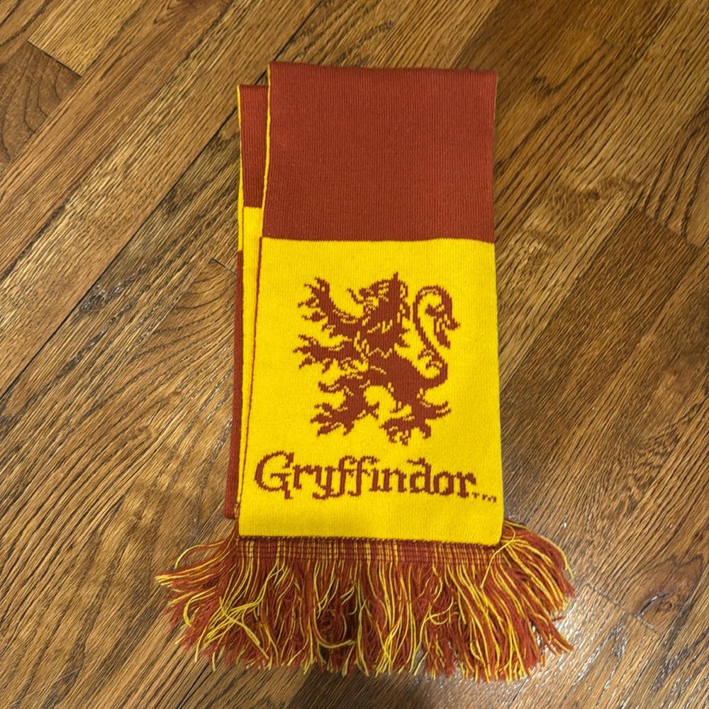 Harry Potter scarf new